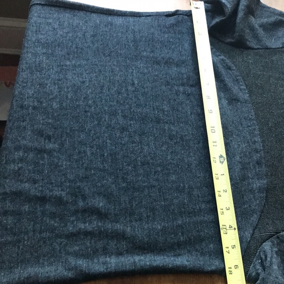 Platinum by Dorothy Schoelen Gray Sweater Size M - Picture 7 of 7